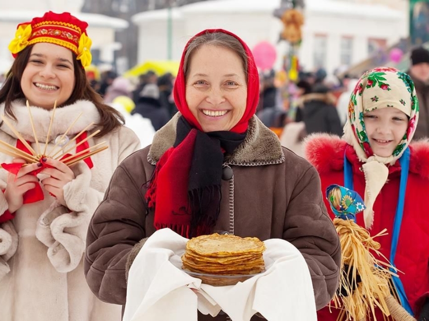Ярмарка национальных блюд ждет забайкальцев на празднике в честь Масленицы в Чите   